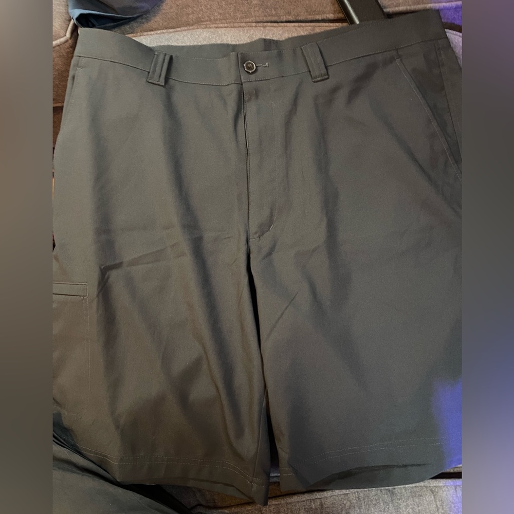 NWOT size 36W Golf Shorts